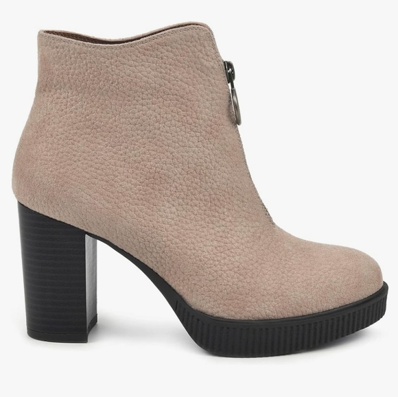 New WHITE MOUNTAIN Women's Thoughtful Tan Ankle Boot - Picture 2 of 6